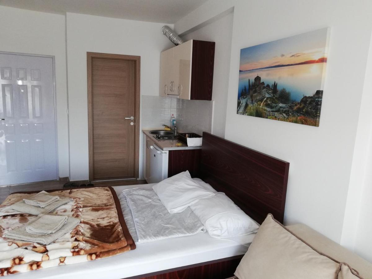 Center Apartment Delfina Ohrid Exterior photo